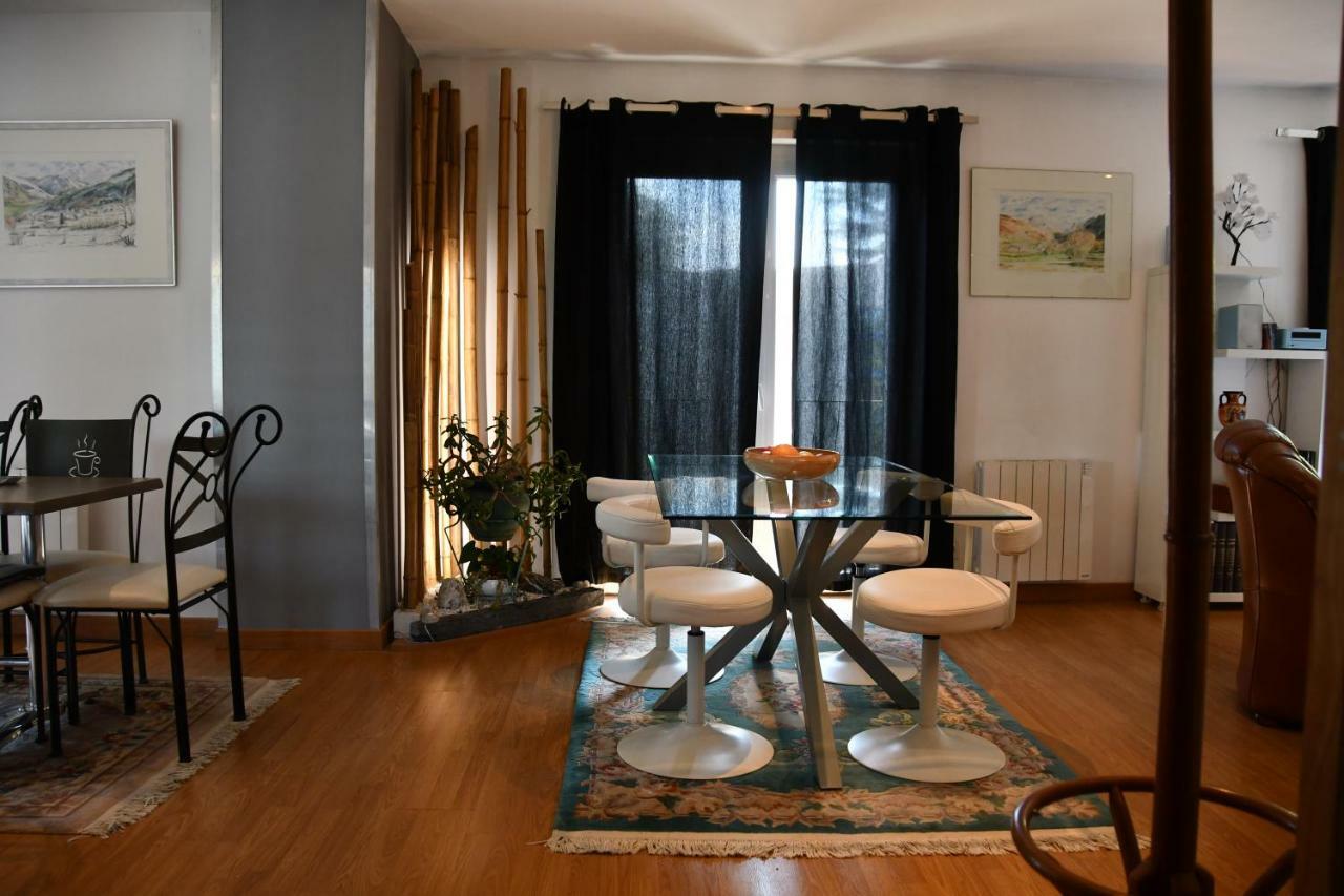 Les Floralies Apartment Pau Bagian luar foto